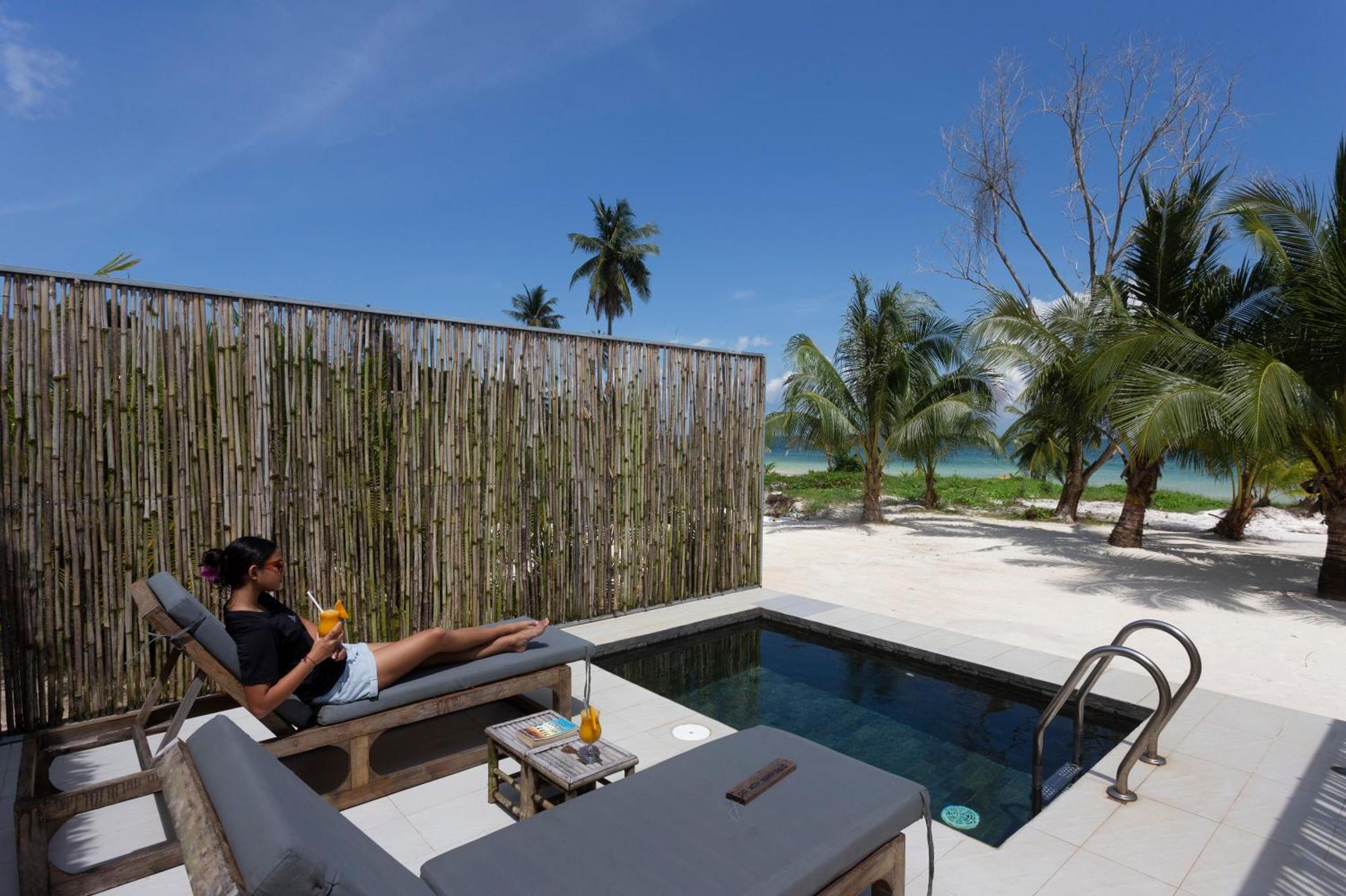Anaya Koh Rong Hotel Pagoda Beach Екстериор снимка